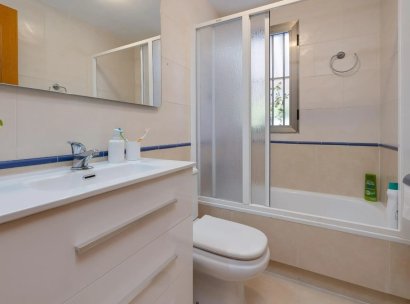 Appartement · Herverkoop - Torrevieja · Alicante · Spanje