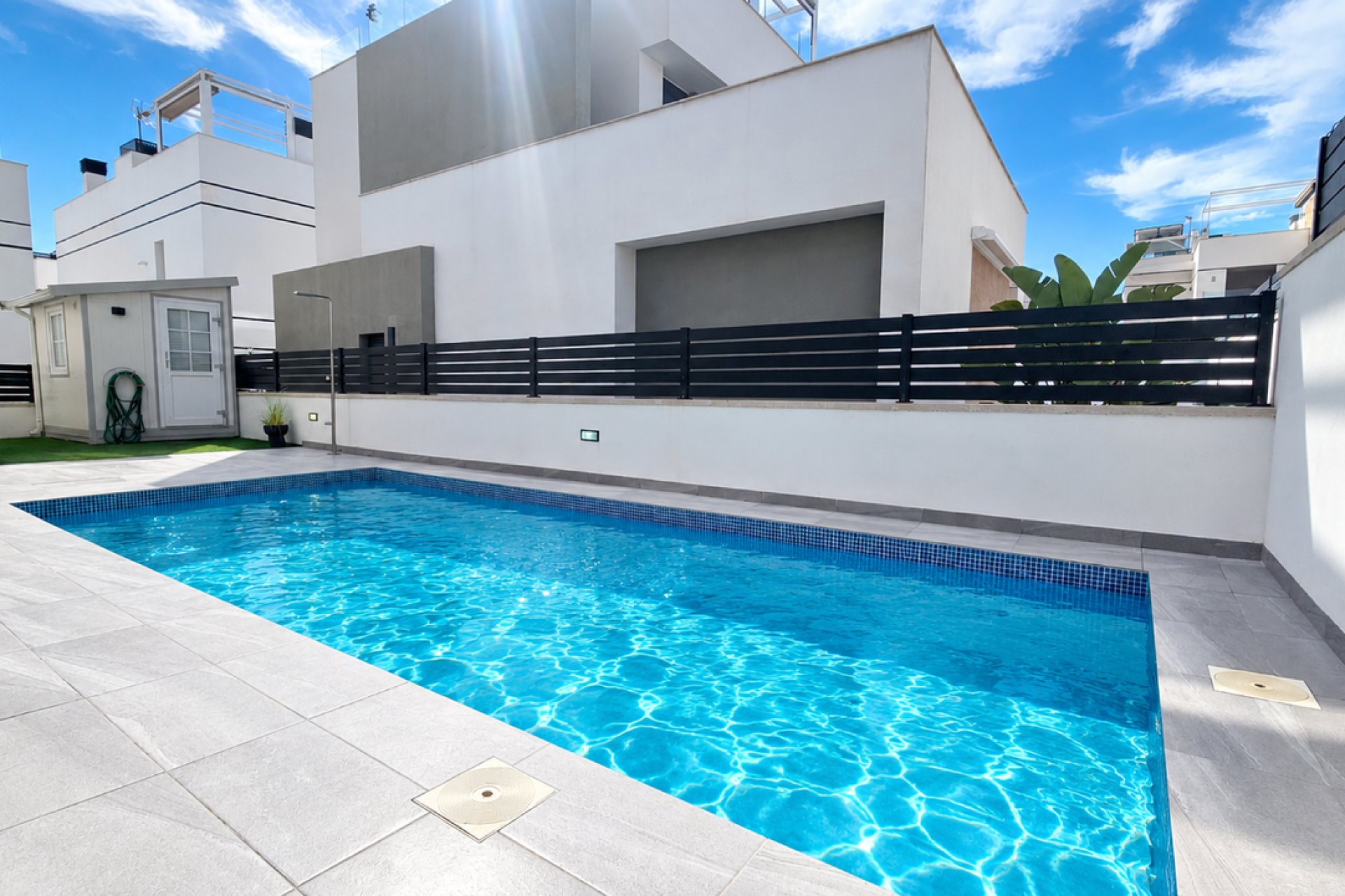 Resale - House - Orihuela Costa