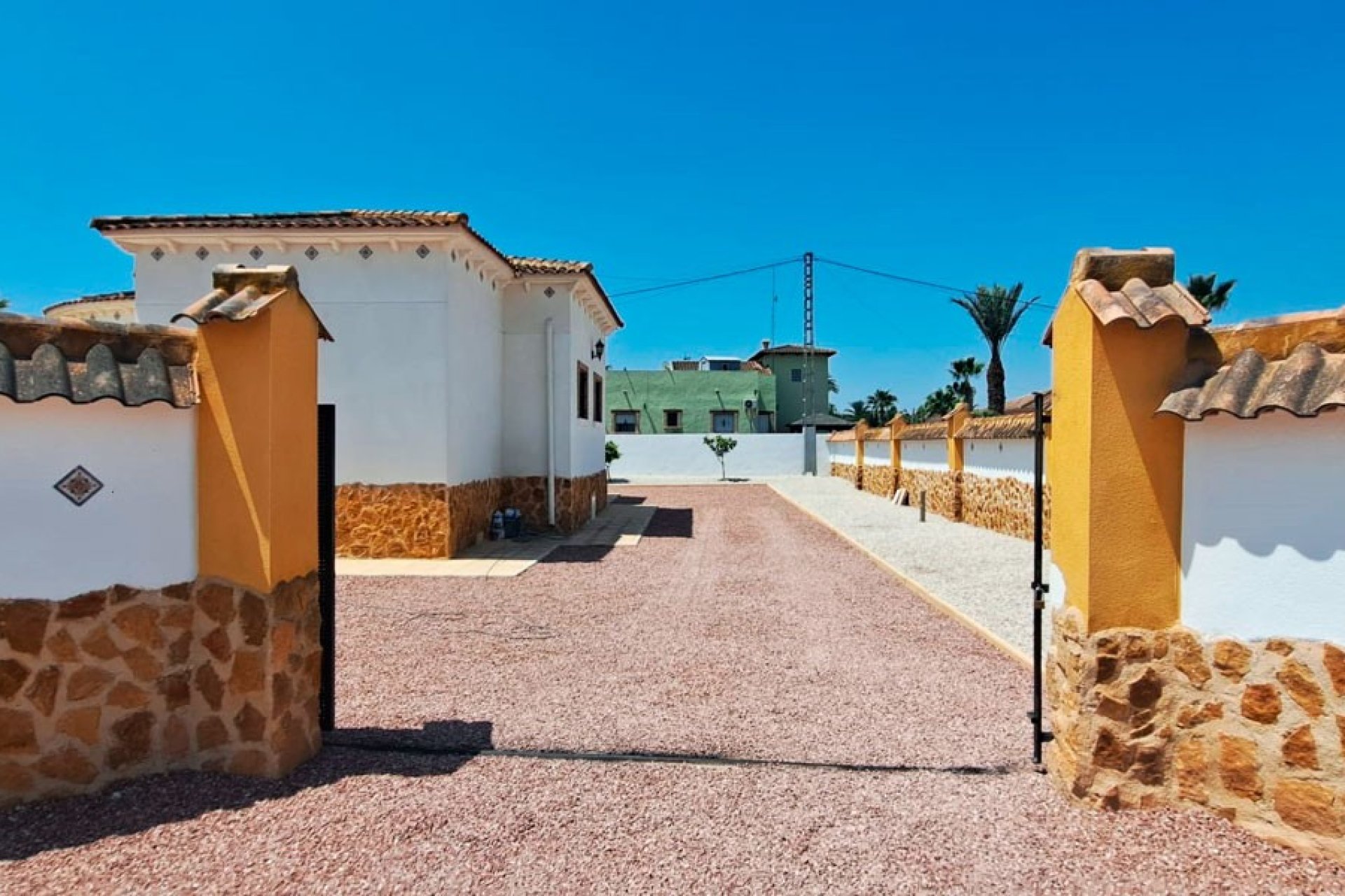 Resale - Finca - Catral