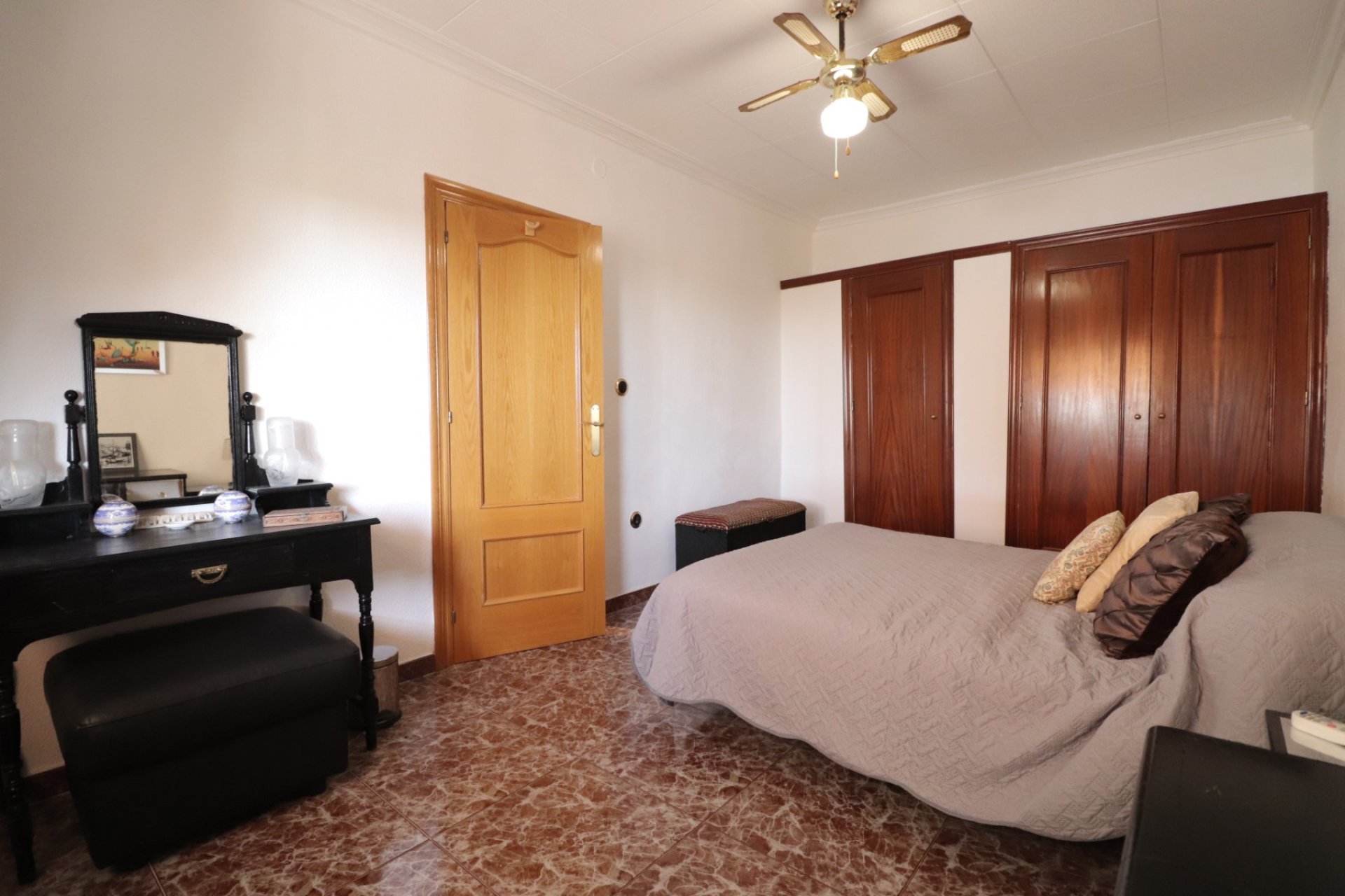 Herverkoop - Finca - Crevillente