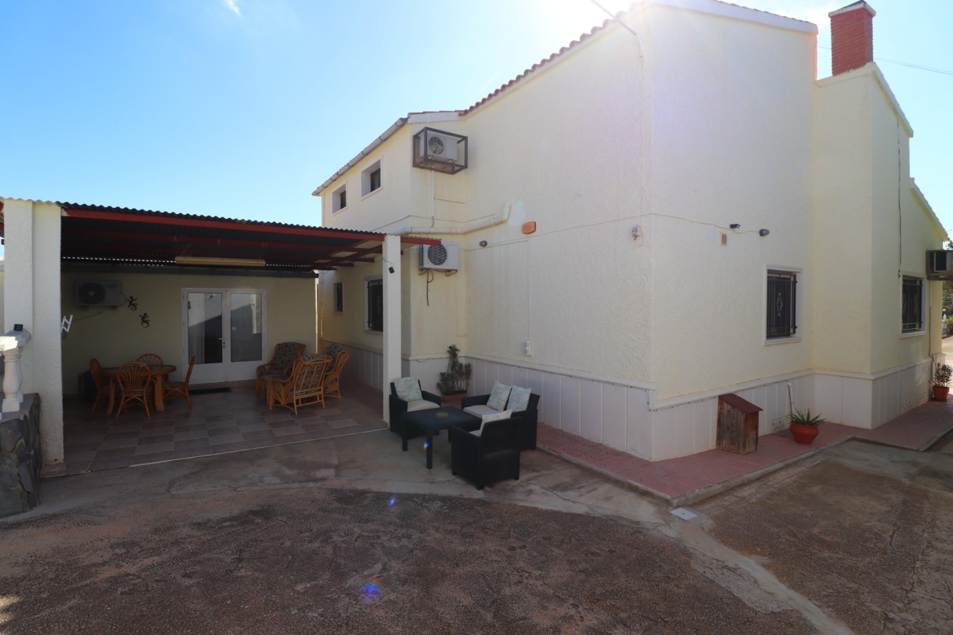 Herverkoop - Finca - Crevillente