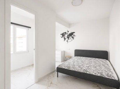 Appartement · Herverkoop - Torrevieja · Playa del Cura · Alicante · Spanje