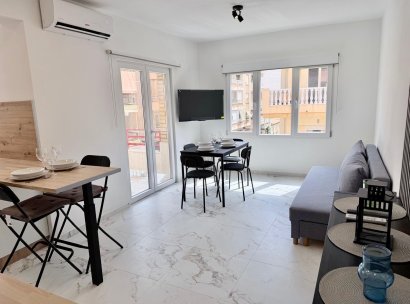 Appartement · Herverkoop - Torrevieja · Playa del Cura · Alicante · Spanje