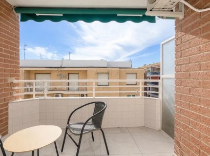 Appartement · Herverkoop - Torrevieja · Acequion · Alicante · Spanje