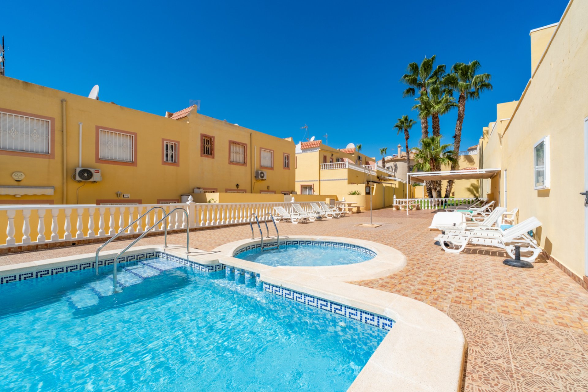 Wiederverkauf - Haus - Orihuela Costa