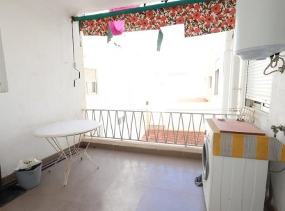 Appartement · Herverkoop - Torrevieja · Centro · Alicante · Spanje