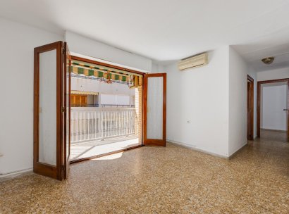 Appartement · Herverkoop - Torrevieja · Playa del Acequión · Alicante · Spanje