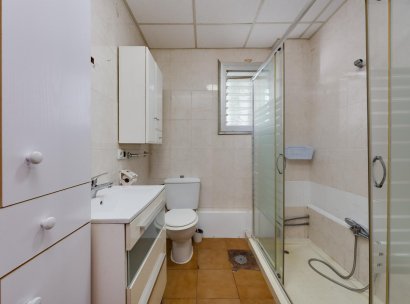 Appartement · Herverkoop - Torrevieja · Playa del Acequión · Alicante · Spanje