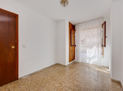 Appartement · Herverkoop - Torrevieja · Playa del Acequión · Alicante · Spanje