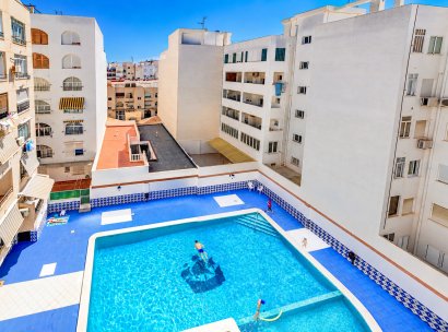 Appartement · Herverkoop - Torrevieja · Playa del Cura · Alicante · Spanje