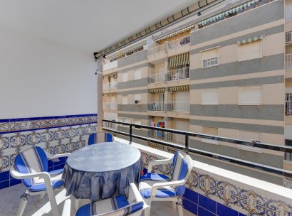 Appartement · Herverkoop - Torrevieja · Playa del Cura · Alicante · Spanje