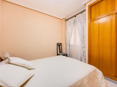 Appartement · Herverkoop - Torrevieja · Playa del Cura · Alicante · Spanje