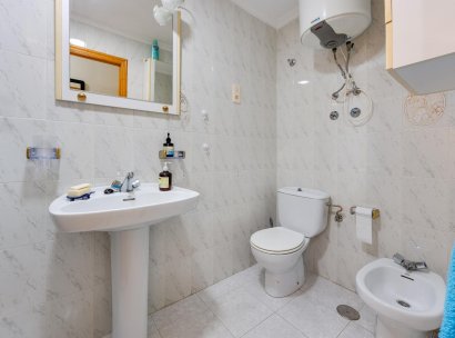 Appartement · Herverkoop - Torrevieja · Playa del Cura · Alicante · Spanje