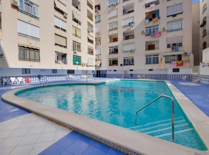 Appartement · Herverkoop - Torrevieja · Playa del Cura · Alicante · Spanje