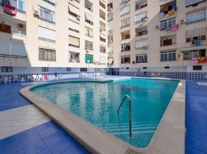 Appartement · Herverkoop - Torrevieja · Playa del Cura · Alicante · Spanje
