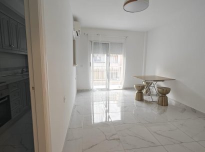 Appartement · Herverkoop - Torrevieja · Acequion · Alicante · Spanje