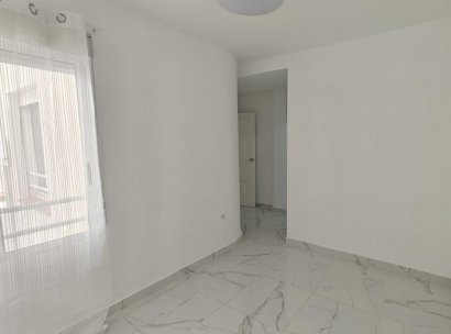 Appartement · Herverkoop - Torrevieja · Acequion · Alicante · Spanje