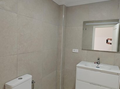 Appartement · Herverkoop - Torrevieja · Acequion · Alicante · Spanje