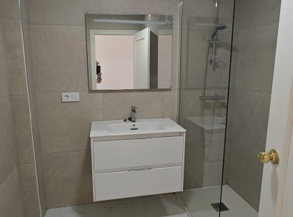 Appartement · Herverkoop - Torrevieja · Acequion · Alicante · Spanje