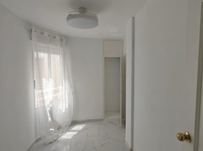 Appartement · Herverkoop - Torrevieja · Acequion · Alicante · Spanje
