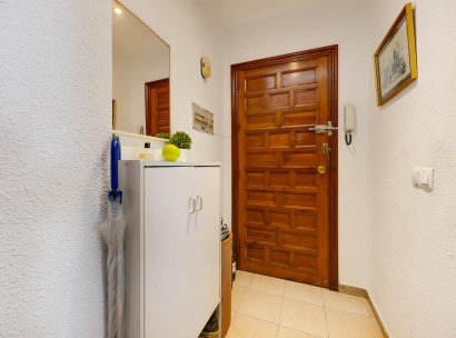 Appartement · Herverkoop - Torrevieja · Playa del Acequión · Alicante · Spanje