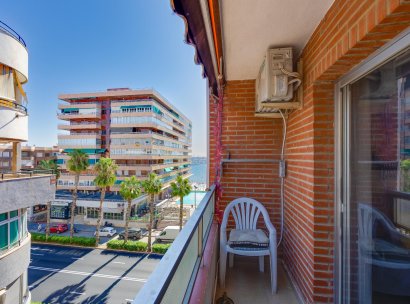 Appartement · Herverkoop - Torrevieja · Playa del Acequión · Alicante · Spanje