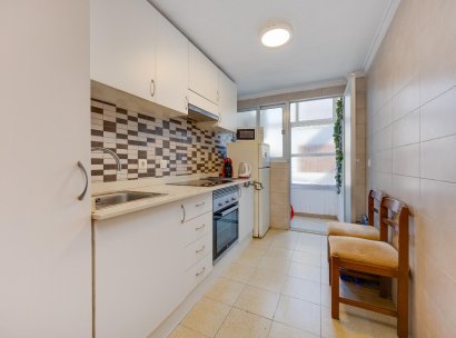 Appartement · Herverkoop - Torrevieja · Playa del Acequión · Alicante · Spanje