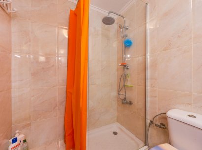 Appartement · Herverkoop - Torrevieja · Playa del Acequión · Alicante · Spanje