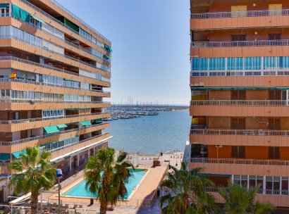 Appartement · Herverkoop - Torrevieja · Playa del Acequión · Alicante · Spanje