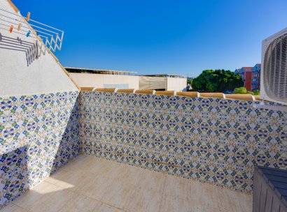 Appartement · Herverkoop - Torrevieja · Playa del Acequión · Alicante · Spanje