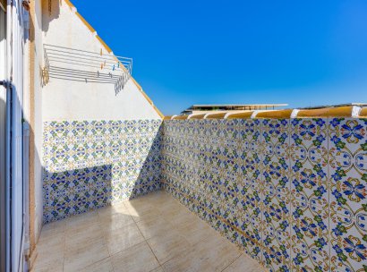 Appartement · Herverkoop - Torrevieja · Playa del Acequión · Alicante · Spanje