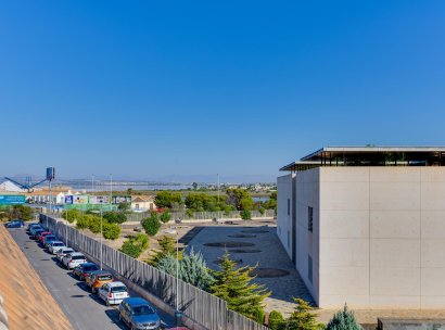 Appartement · Herverkoop - Torrevieja · Playa del Acequión · Alicante · Spanje