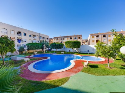 Appartement · Herverkoop - Torrevieja · Playa del Acequión · Alicante · Spanje