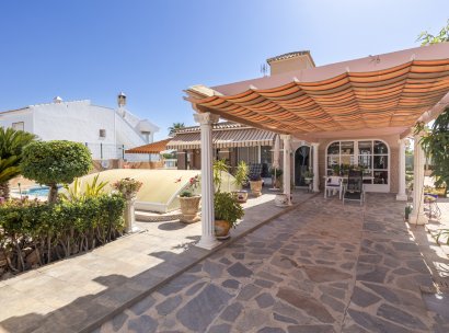 Woning · Herverkoop - La Zenia · Alicante · Spanje
