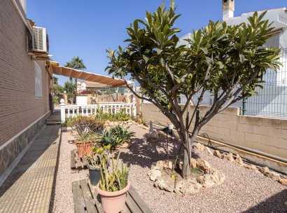 Woning · Herverkoop - La Zenia · Alicante · Spanje