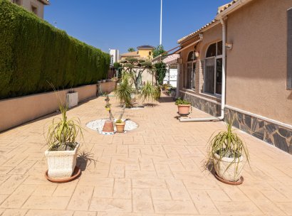 Woning · Herverkoop - La Zenia · Alicante · Spanje