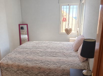 Appartement · Herverkoop - Montesinos · Urbanización Montesol · Alicante · Spanje