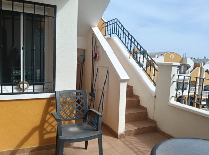 Appartement · Herverkoop - Montesinos · Urbanización Montesol · Alicante · Spanje