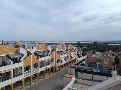 Appartement · Herverkoop - Montesinos · Urbanización Montesol · Alicante · Spanje