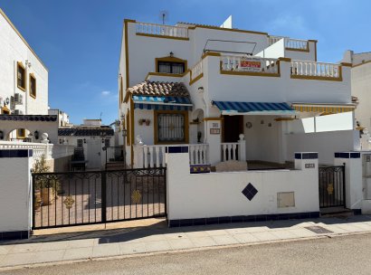 Hus · Återförsäljning - Orihuela · Entre Naranjos Vistabella · Alicante · Spanien