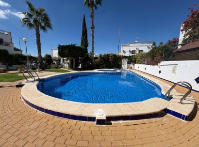 Hus · Återförsäljning - Orihuela · Entre Naranjos Vistabella · Alicante · Spanien