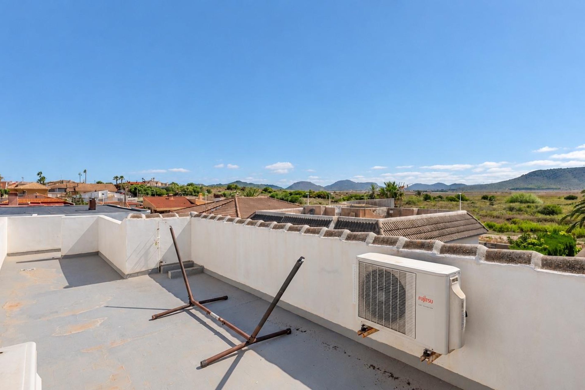 Resale - House - Mar de Cristal