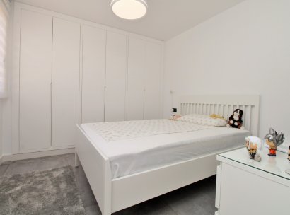 Woning · Herverkoop - Mil Palmeras · Alicante · Spanje