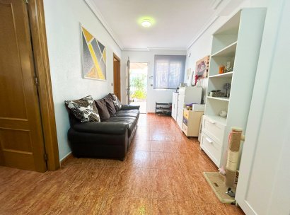 Appartement · Herverkoop - Torrevieja · La Mata · Alicante · Spanje