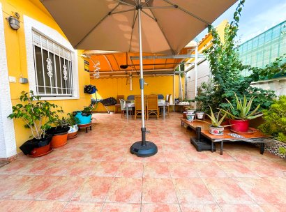 Appartement · Herverkoop - Torrevieja · La Mata · Alicante · Spanje