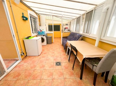 Appartement · Herverkoop - Torrevieja · La Mata · Alicante · Spanje