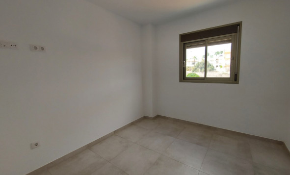 Resale - Apartment - Orihuela Costa - Villamartin