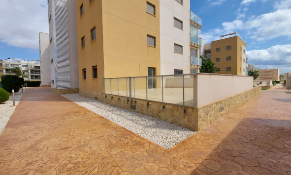 Resale - Apartment - Orihuela Costa - Villamartin