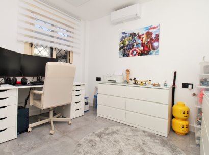 Woning · Herverkoop - Mil Palmeras · Alicante · Spanje