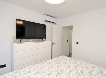 Woning · Herverkoop - Mil Palmeras · Alicante · Spanje